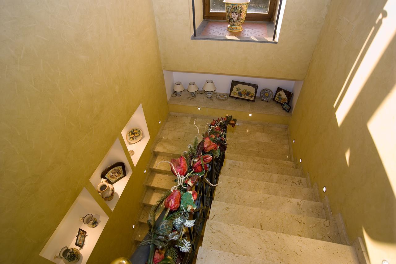 Agriturismo Biologico Corte Aragonese Santa Maria di Licodia 外观 照片