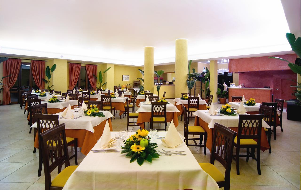 Agriturismo Biologico Corte Aragonese Santa Maria di Licodia 外观 照片