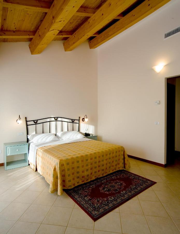 Agriturismo Biologico Corte Aragonese Santa Maria di Licodia 客房 照片